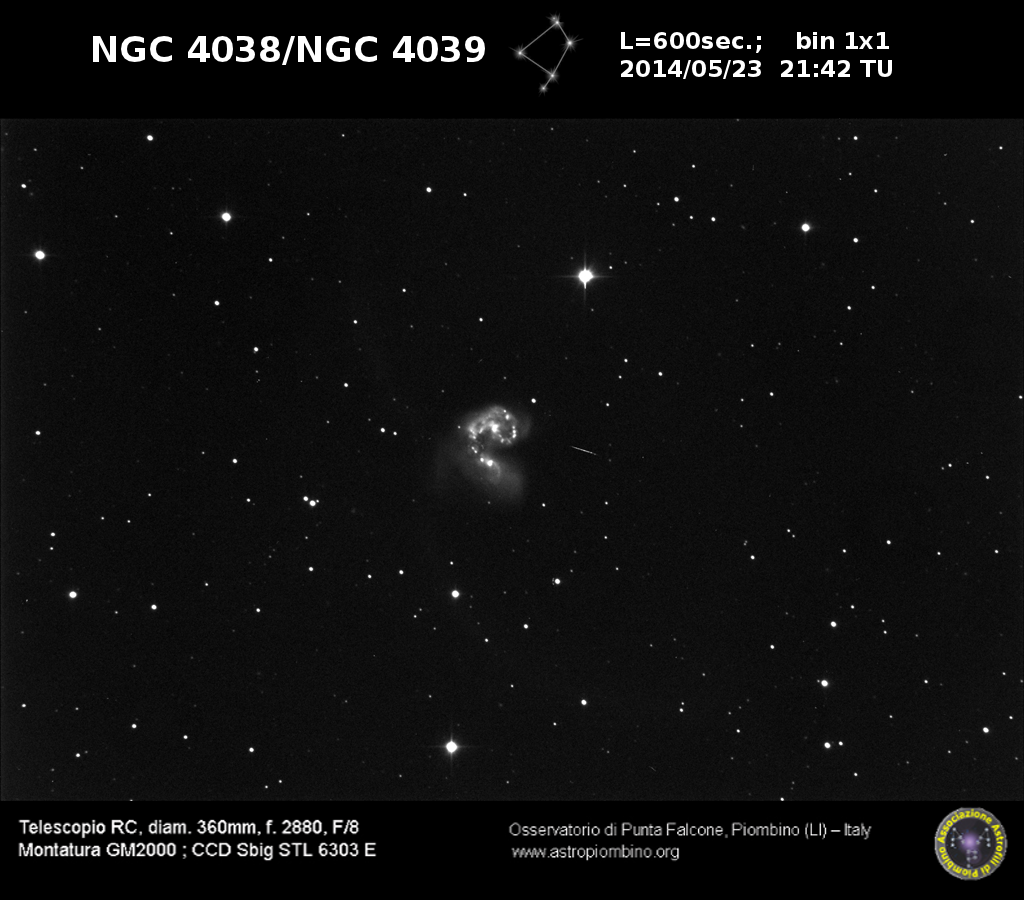Immagine:NGC_4038_NGC_4039.png