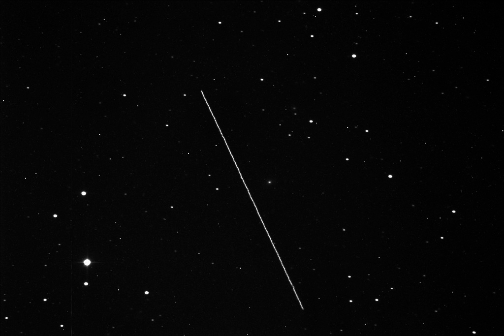 Immagine:2014_JO25_AAP_22h31m_300sec.jpg