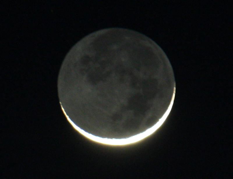 Immagine:Luna_a_barchetta.JPG