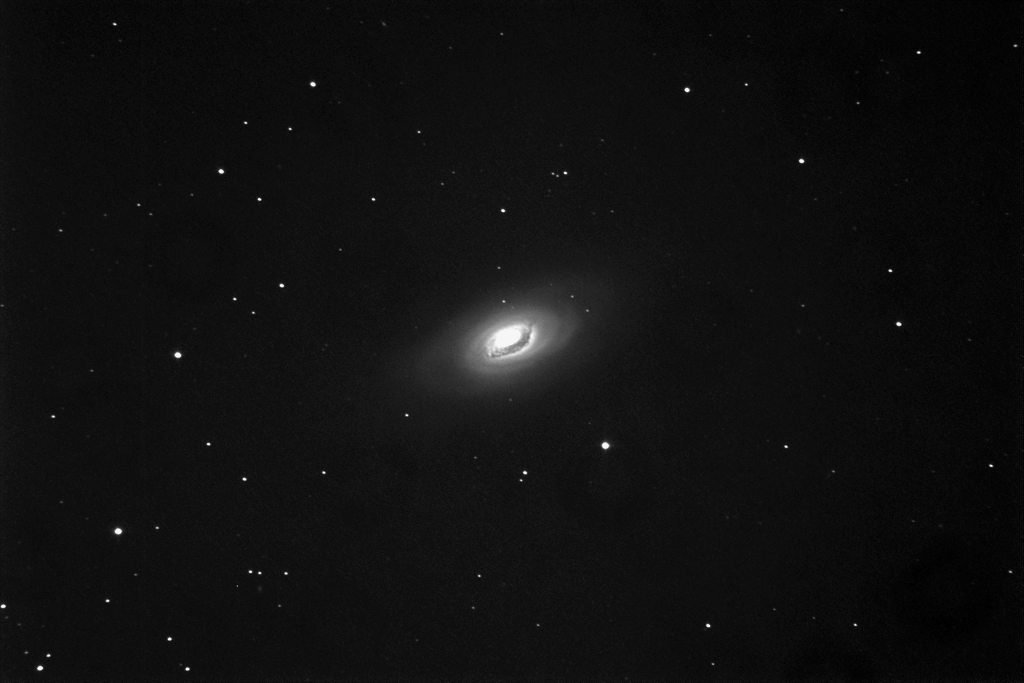 Immagine:M64_201804132322300sec2x2_4_median_elab.jpg