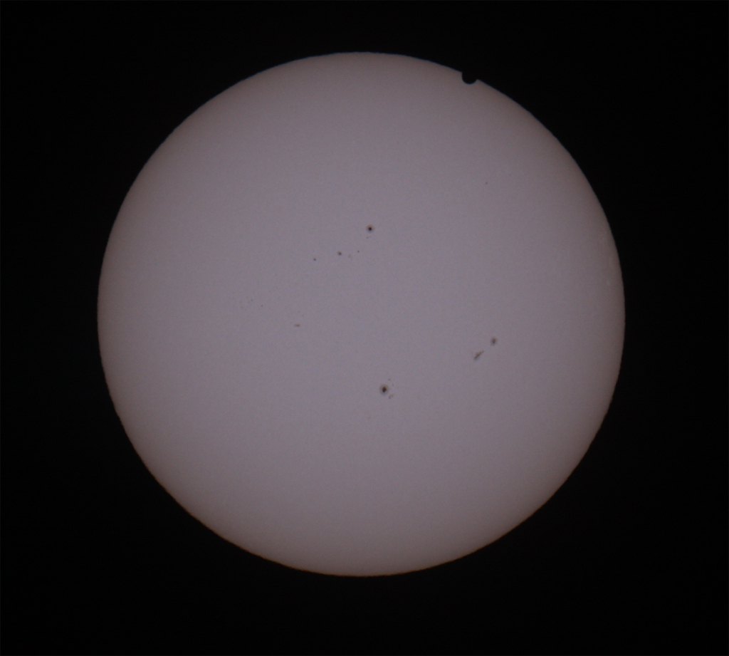 Immagine:Venus_transit_06-06-2012-00210_elab.jpg