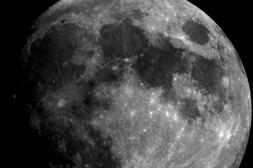 Immagine:Luna_27042018_1024px.jpg