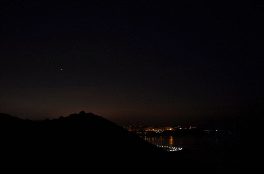 Immagine:Alba_Venere_Marte_05-10-17_gif.gif