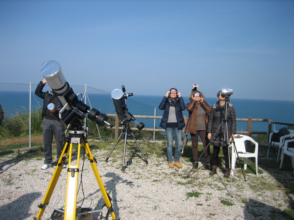 Immagine:Eclissi_a_Piombino_00003.jpg